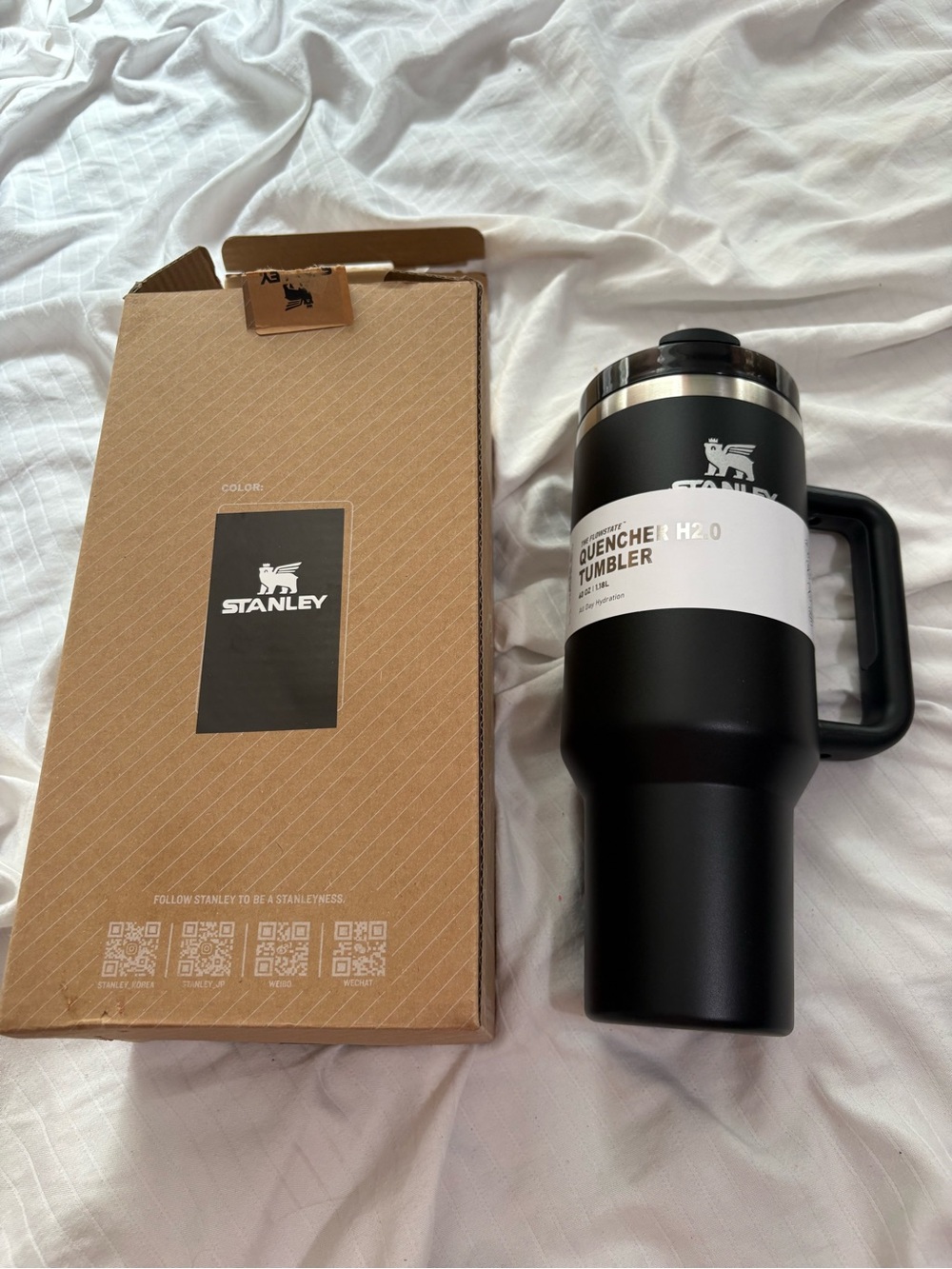 Stanley Black Quencher H2.0 Tumbler with Handle